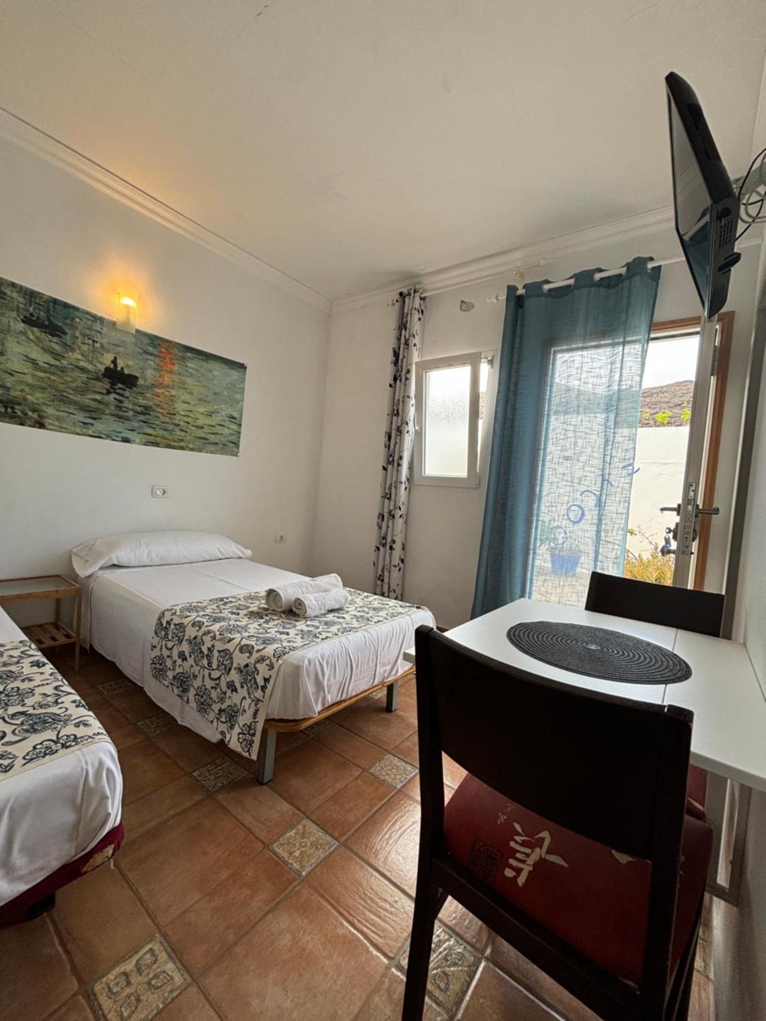 Apartamentos Y Habitaciones Villa Marina La Caleta  Ngoại thất bức ảnh
