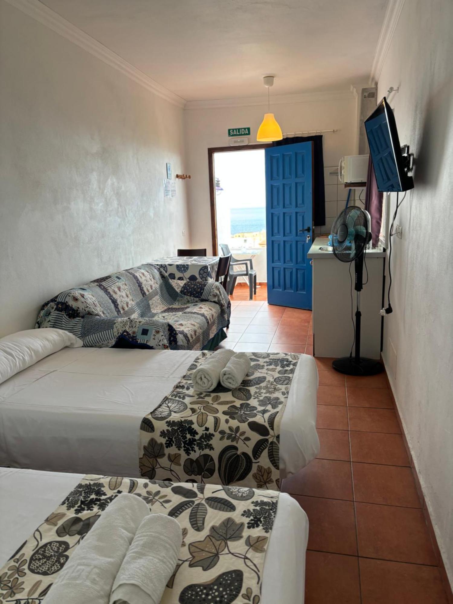 Apartamentos Y Habitaciones Villa Marina La Caleta  Ngoại thất bức ảnh