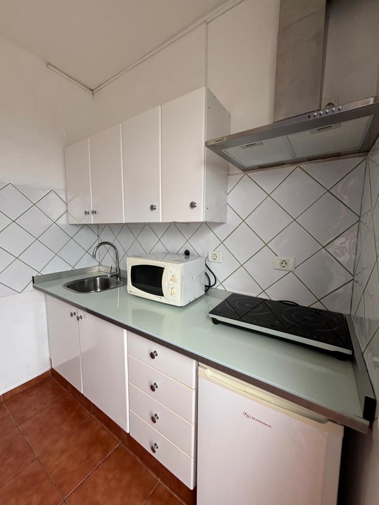 Apartamentos Y Habitaciones Villa Marina La Caleta  Ngoại thất bức ảnh
